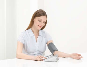 Upper arm blood pressure monitors