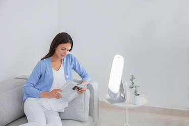 Beurer TL 95 Daylight therapy lamp Use picture